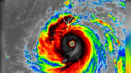 樺加沙巔峰狀態通過台灣　粉專曬「史詩級美照」