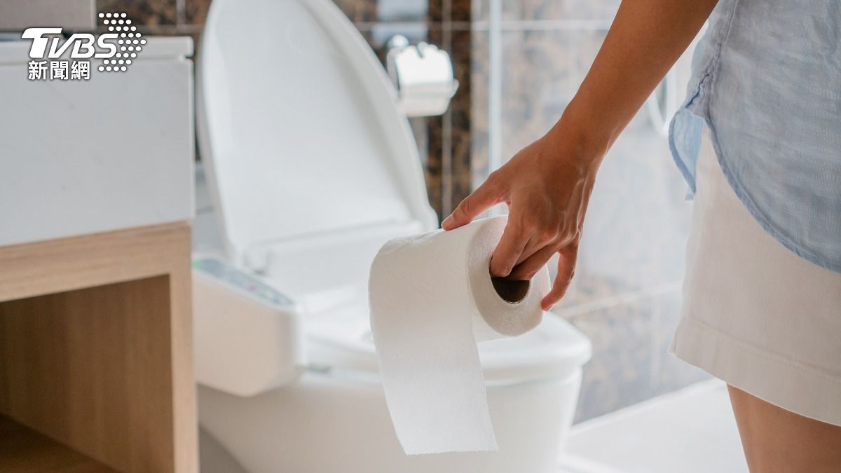 醫師指出日常排泄可能透露肝病警訊。（示意圖／shutterstock 達志影像）