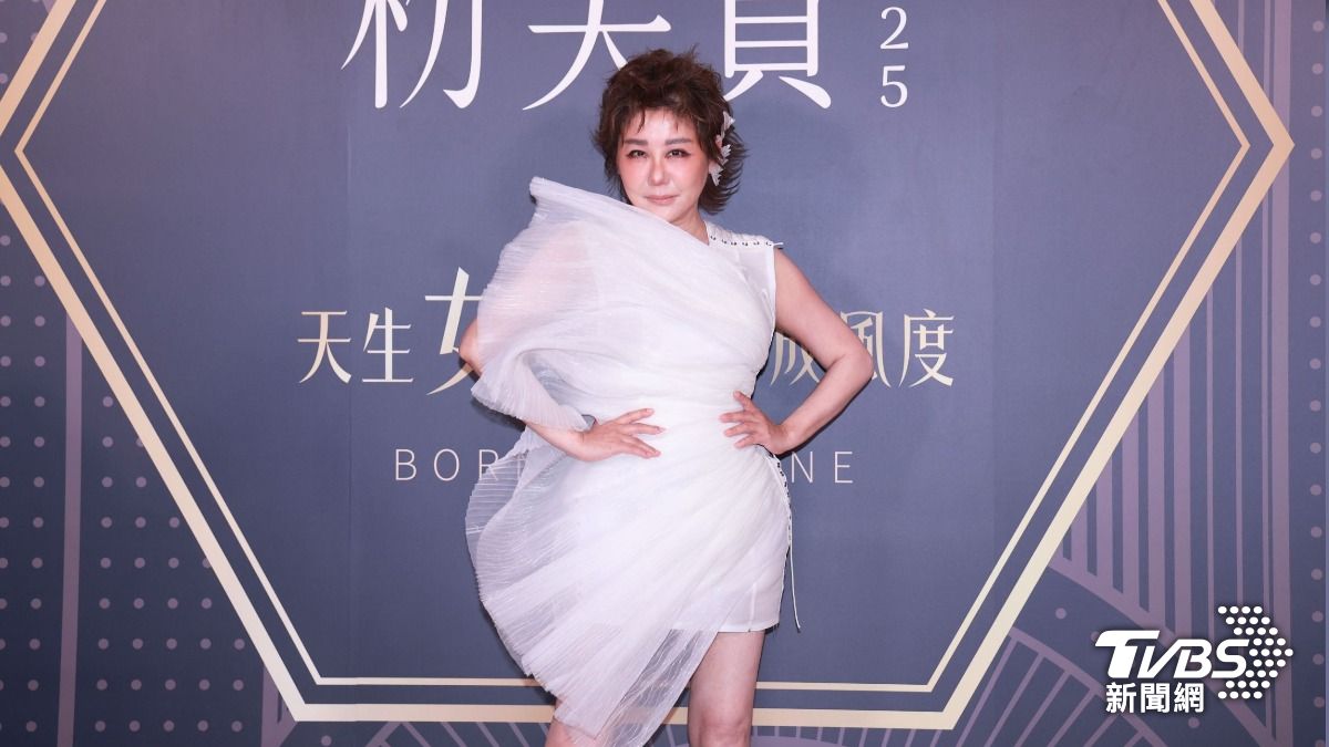 藍心湄亮麗出席粉美賞頒獎典禮。（圖／趙世平攝）